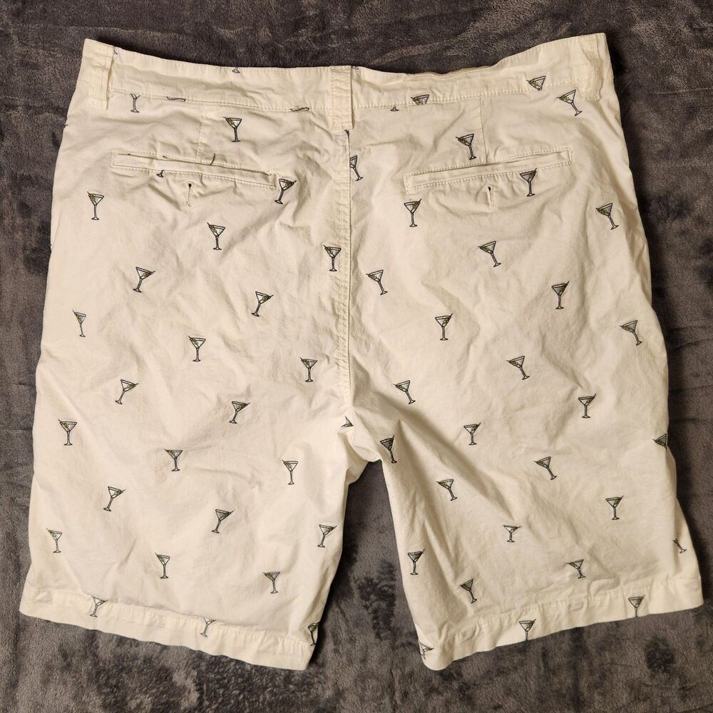 Tommy Bahama Mix Master Continental Mens Shorts 35 Martini Embroidered Cream - Picture 2 of 9